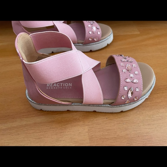 Kenneth Cole Lavern Mackie Sandals for girls- One time used - Picture 2 of 3